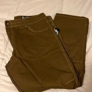 Nwt kuhl pants brown